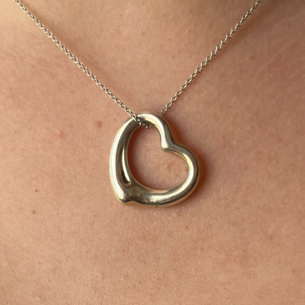 Tiffany open heart pendant charm🤍 (chain not included)
